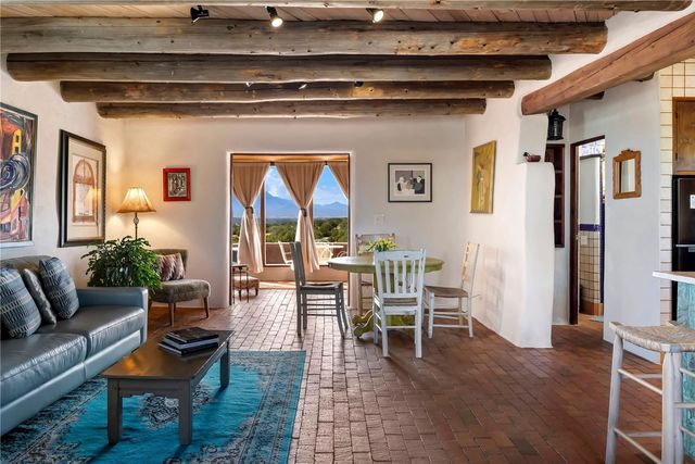 27 San Marcos Road W, Santa Fe, NM 87508