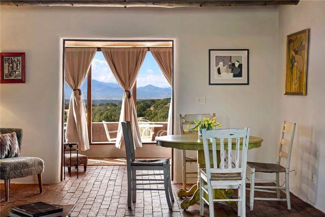 27 San Marcos Road W, Santa Fe, NM 87508