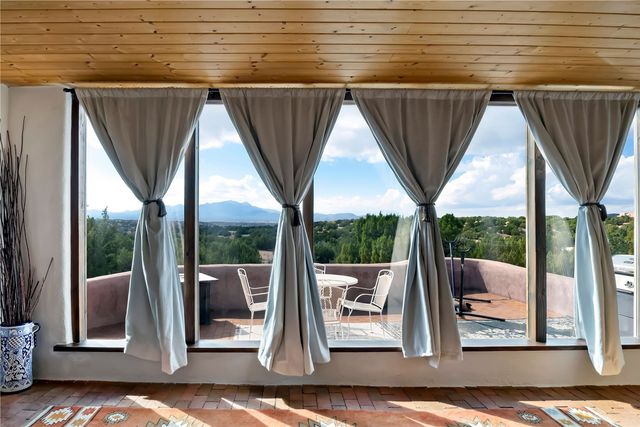 27 San Marcos Road W, Santa Fe, NM 87508