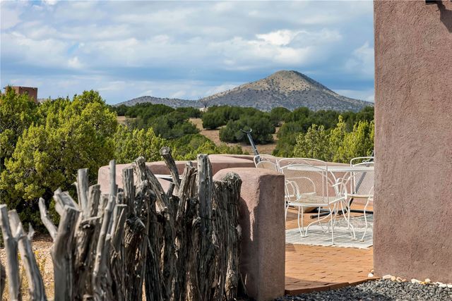 27 San Marcos Road W, Santa Fe, NM 87508