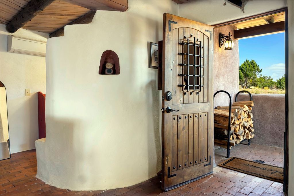 27 San Marcos Road W, Santa Fe, NM 87508