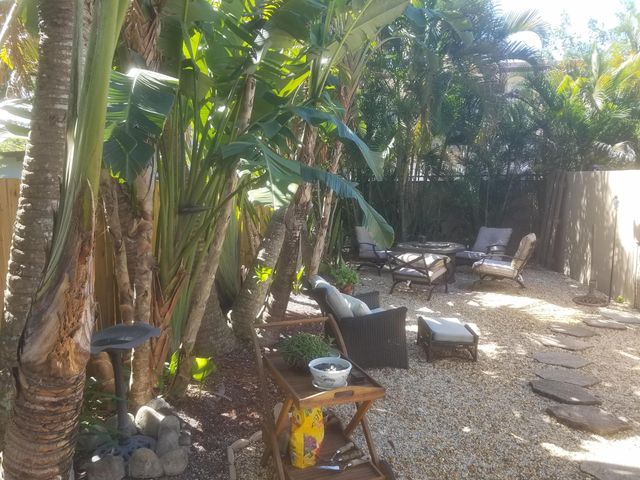 415 NE 8th Avenue Cottage on alley, Fort Lauderdale, FL 33301