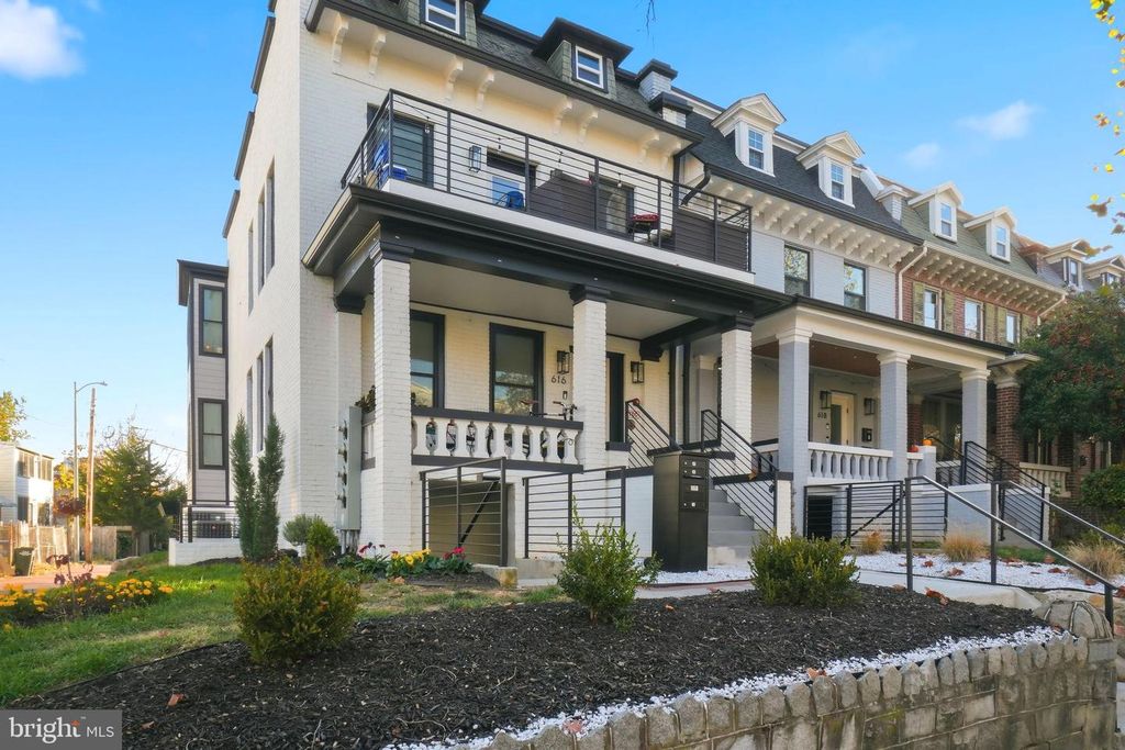 616 QUEBEC PL NW #1, Washington, DC 20010