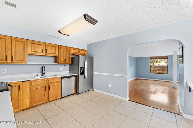 215 Hagerstown Street SW, Palm Bay, FL 32908