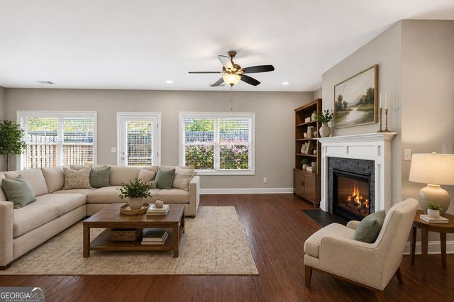 1055 Johnson Grove, Atlanta, GA 30318