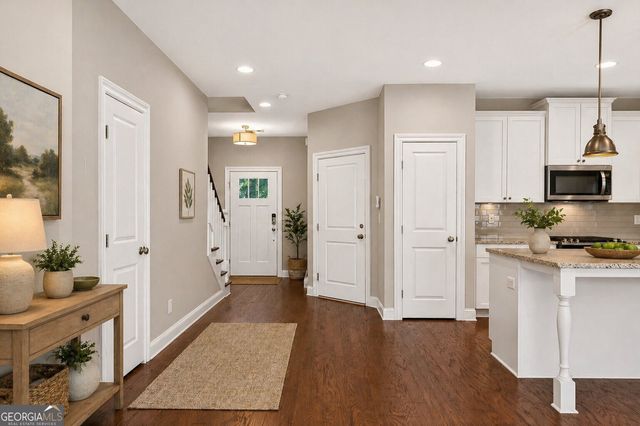 1055 Johnson Grove, Atlanta, GA 30318