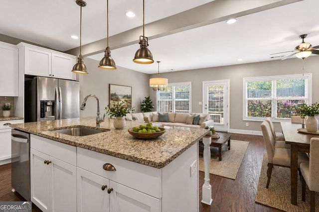 1055 Johnson Grove, Atlanta, GA 30318