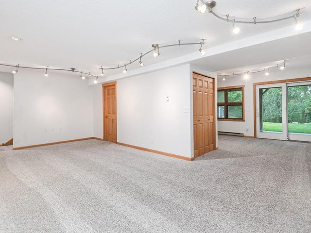 11335 40th Avenue N, Plymouth, MN 55441