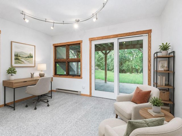 11335 40th Avenue N, Plymouth, MN 55441