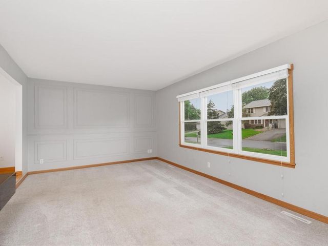 11335 40th Avenue N, Plymouth, MN 55441