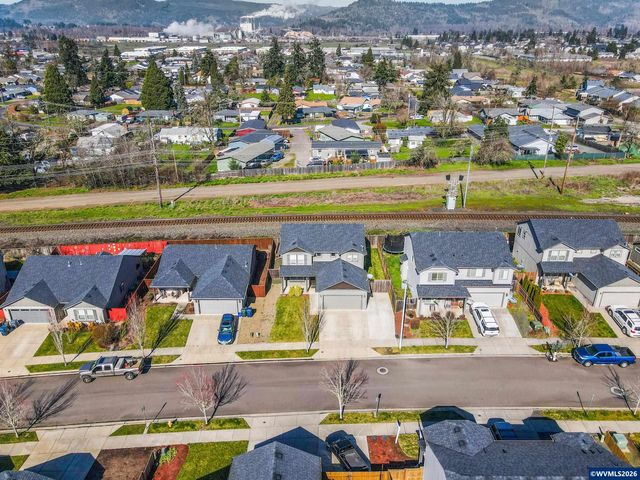 4680 Glacier Meadows Lp, Springfield, OR 97478