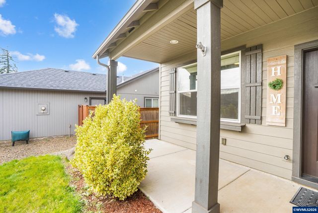 4680 Glacier Meadows Lp, Springfield, OR 97478