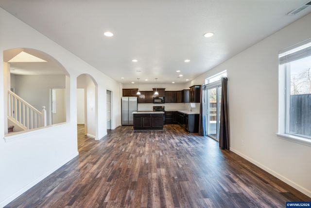 4680 Glacier Meadows Lp, Springfield, OR 97478