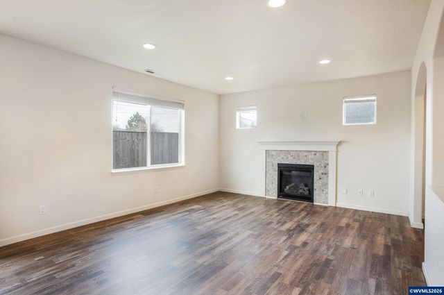 4680 Glacier Meadows Lp, Springfield, OR 97478