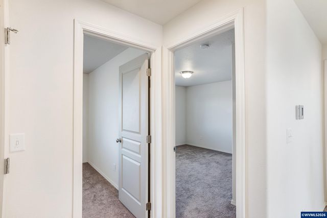 4680 Glacier Meadows Lp, Springfield, OR 97478