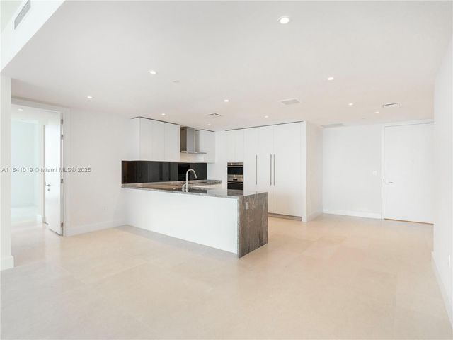 700 NE 26th Ter 1503, Miami, FL 33137
