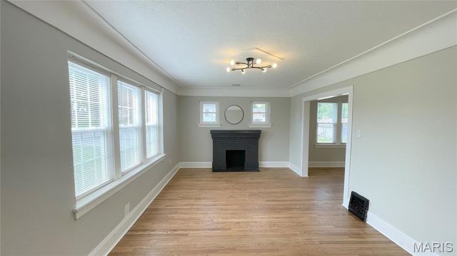 755 Pardella Avenue, St Louis, MO 63125