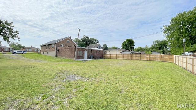 755 Pardella Avenue, St Louis, MO 63125