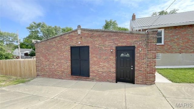 755 Pardella Avenue, St Louis, MO 63125