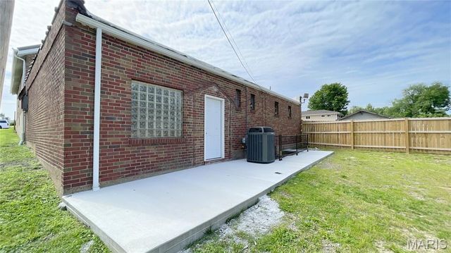 755 Pardella Avenue, St Louis, MO 63125