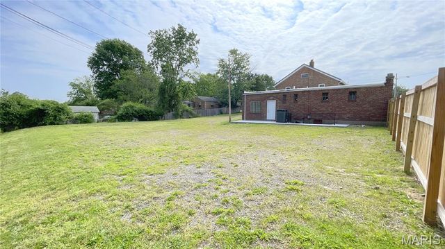 755 Pardella Avenue, St Louis, MO 63125