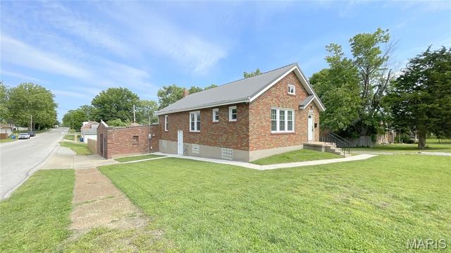 755 Pardella Avenue, St Louis, MO 63125