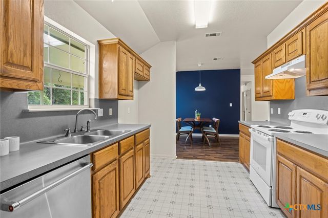 27 S Archer Drive, Belton, TX 76513