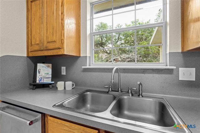 27 S Archer Drive, Belton, TX 76513