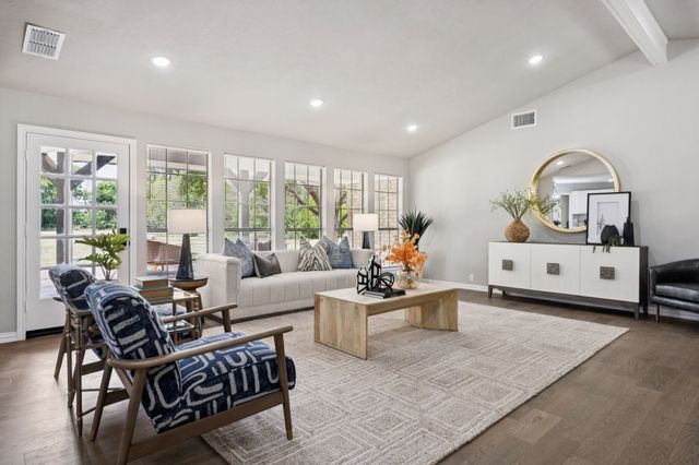 10 Chisholm Trail, Lucas, TX 75002