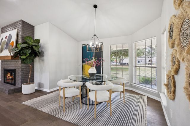 10 Chisholm Trail, Lucas, TX 75002