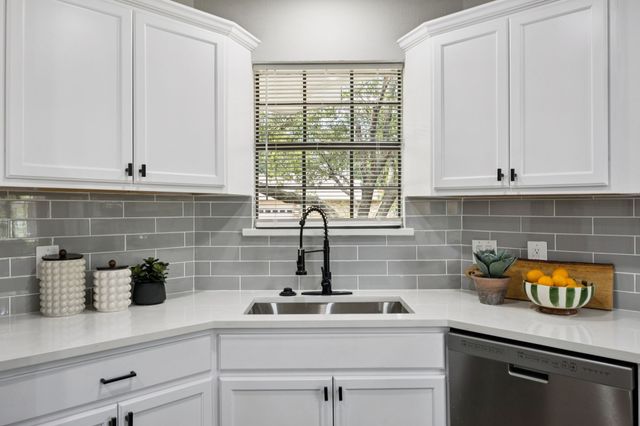 10 Chisholm Trail, Lucas, TX 75002