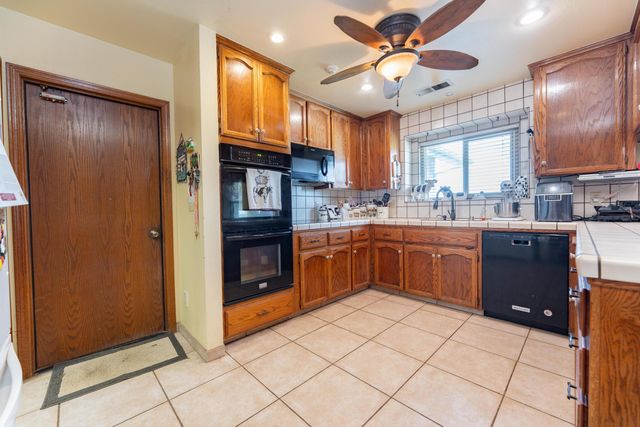 2551 Ave 192, Tulare, CA 93274