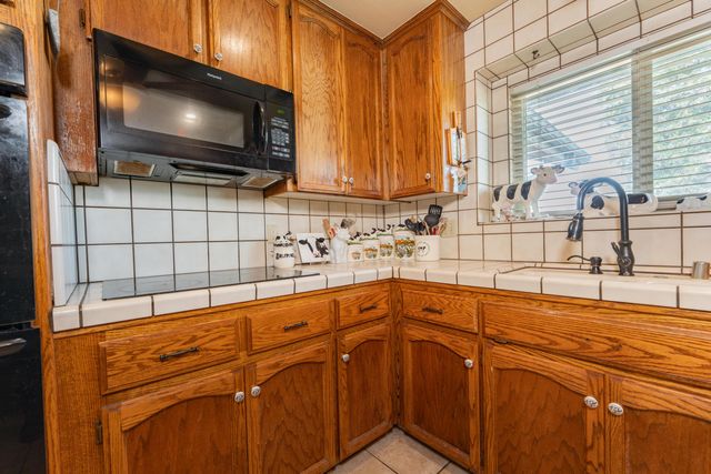 2551 Ave 192, Tulare, CA 93274