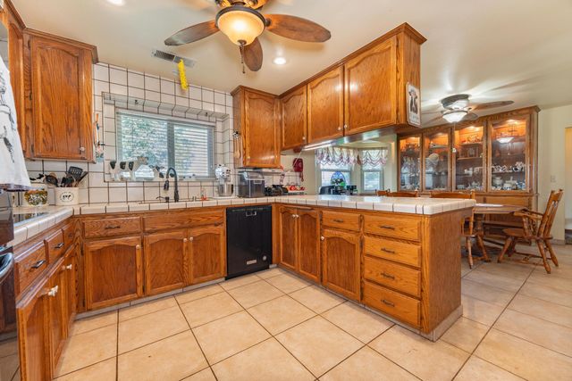 2551 Ave 192, Tulare, CA 93274