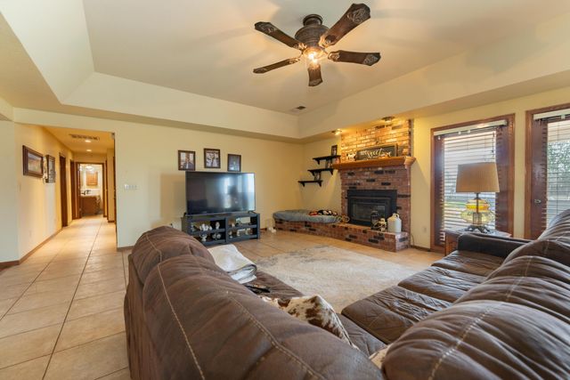 2551 Ave 192, Tulare, CA 93274