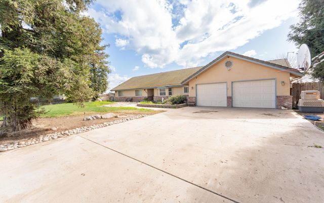 2551 Ave 192, Tulare, CA 93274