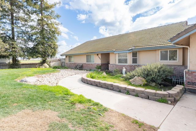 2551 Ave 192, Tulare, CA 93274