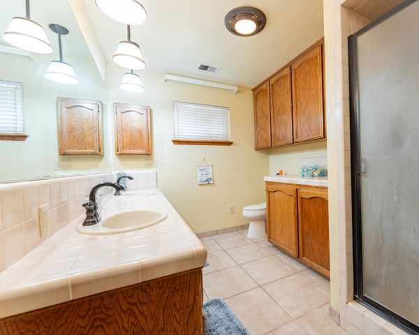 2551 Ave 192, Tulare, CA 93274