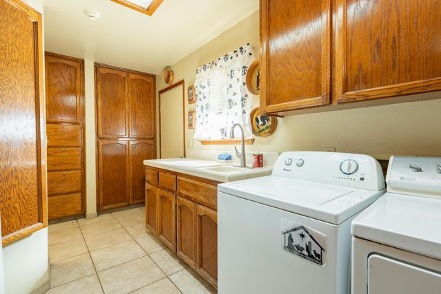 2551 Ave 192, Tulare, CA 93274