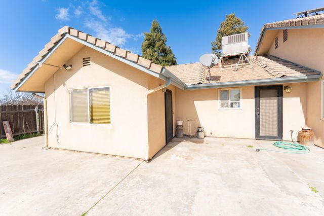 2551 Ave 192, Tulare, CA 93274