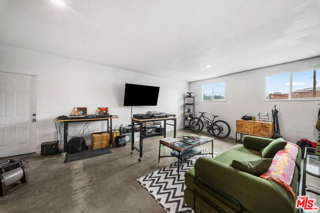 5254 Alhambra Avenue, Los Angeles, CA 90032