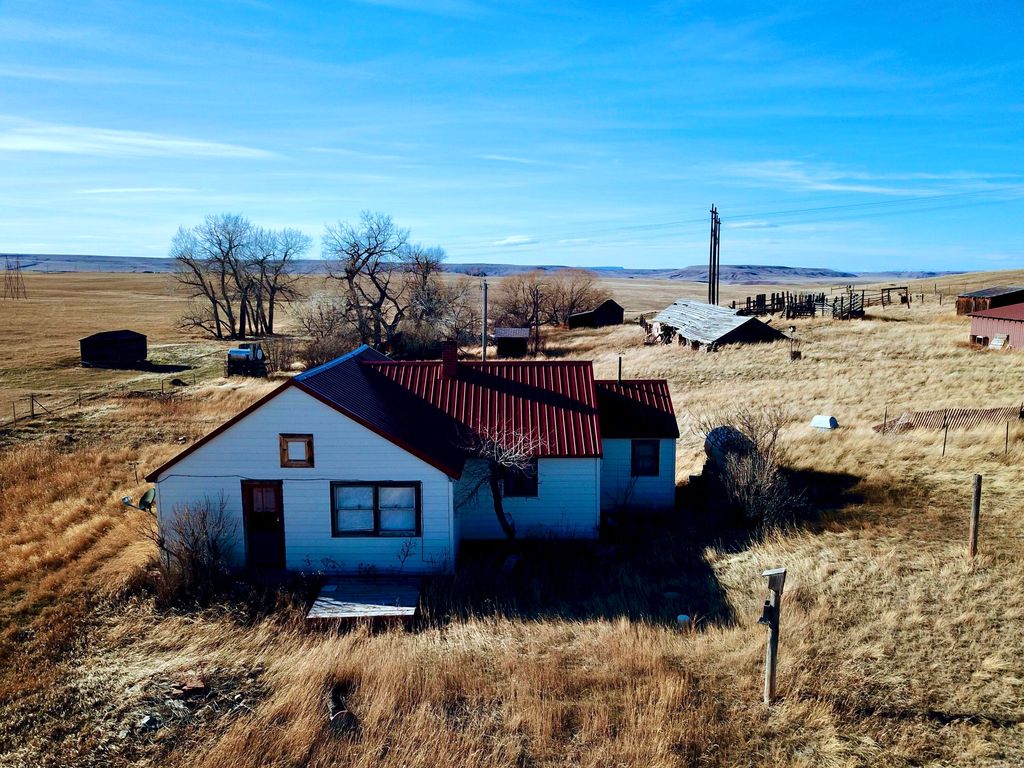 205 Ross RD, Great Falls, MT 59405 photo 3