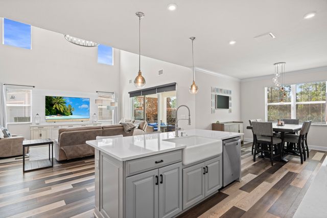 684 SW Pennfield Terrace, Stuart, FL 34997