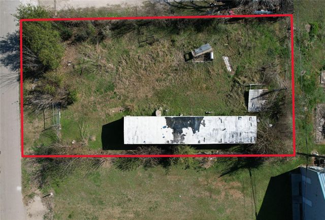 206 Crescent Drive, Fresno, TX 77545