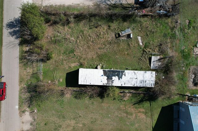 206 Crescent Drive, Fresno, TX 77545