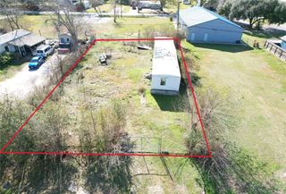 206 Crescent Drive, Fresno, TX 77545