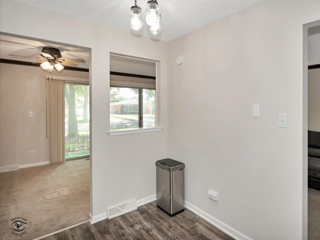 17618 71st Court 1N, Tinley Park, IL 60477