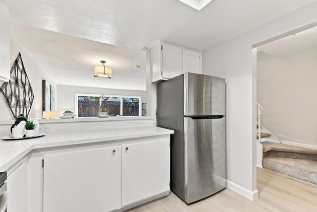 1349 Merrivale West Square, San Jose, CA 95117