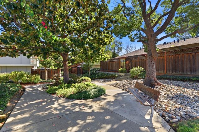 1349 Merrivale West Square, San Jose, CA 95117