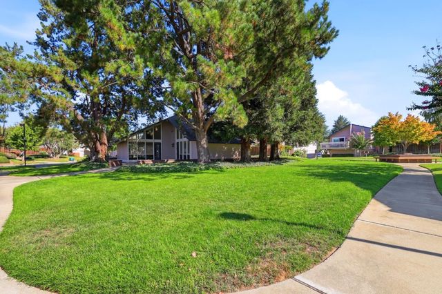 1349 Merrivale West Square, San Jose, CA 95117